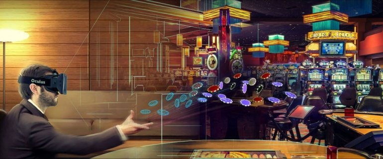 Мужчина в маске для виртуальной реальности бросает фишки в зал казино